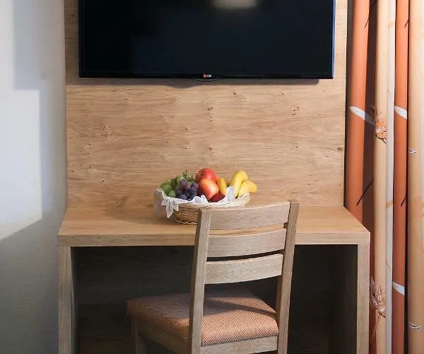 Busslehner Apartments *